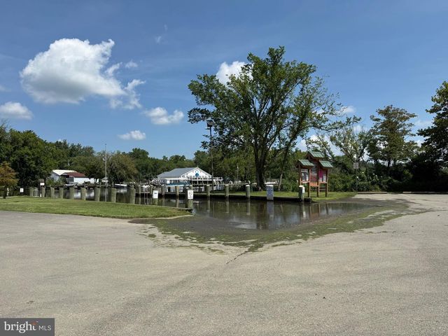 341 ACADEMY AVE, Denton, MD 21629