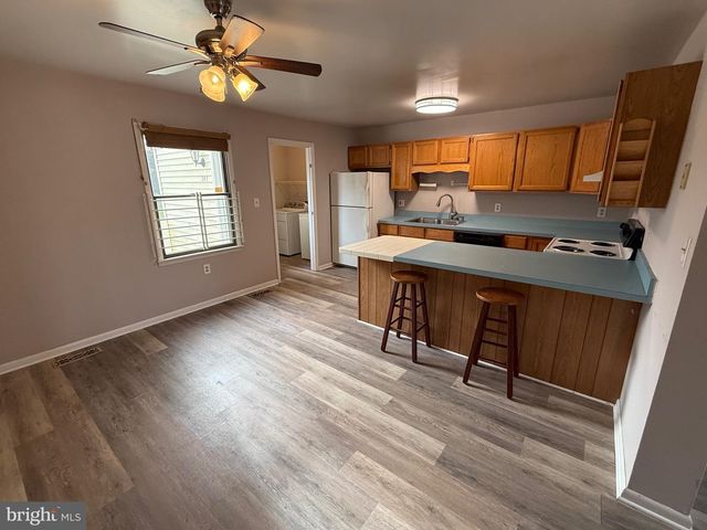 341 ACADEMY AVE, Denton, MD 21629