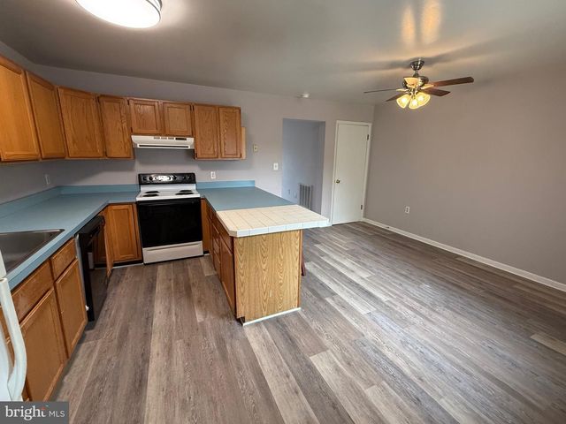 341 ACADEMY AVE, Denton, MD 21629