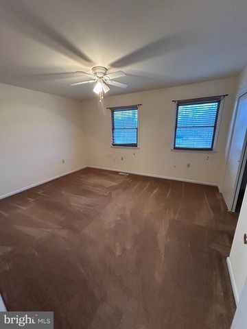 341 ACADEMY AVE, Denton, MD 21629