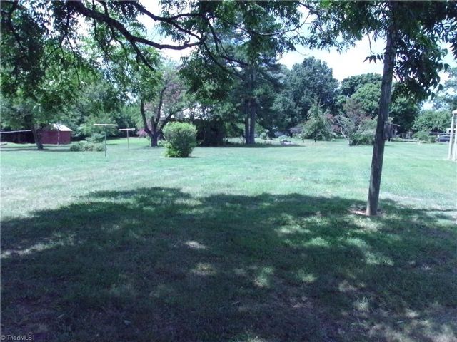 1702 Mount Hope Church Road, Mcleansville, NC 27301
