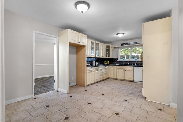 2121 Sunrise Trail, Richardson, TX 75081