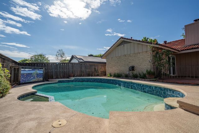 2121 Sunrise Trail, Richardson, TX 75081