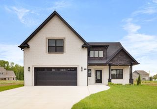 518 Foxglove Ln, Clarksville, TN 37043