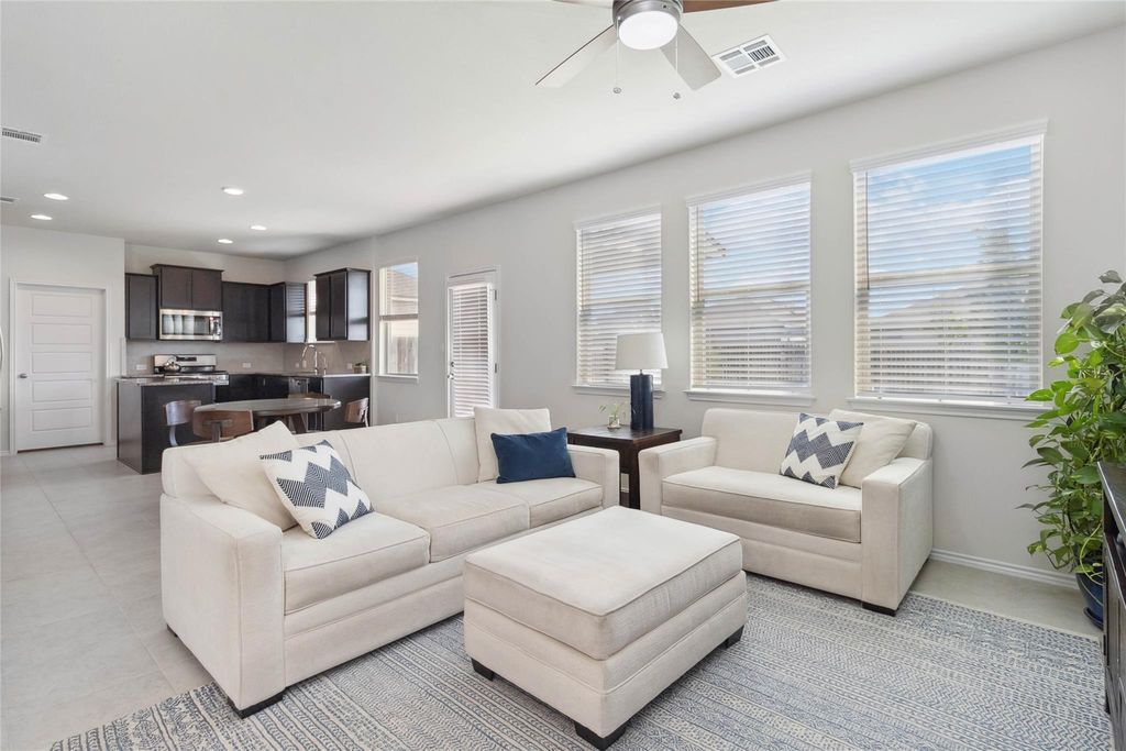 109 Cypress Hills RD, San Marcos, TX 78666