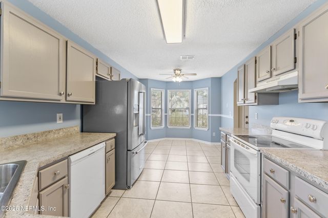 3013 WAVERING Lane, Middleburg, FL 32068