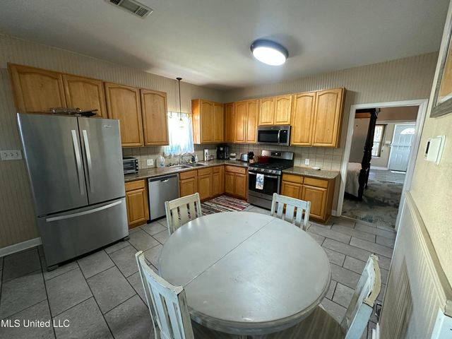 304 Vacation Lane, Waveland, MS 39576