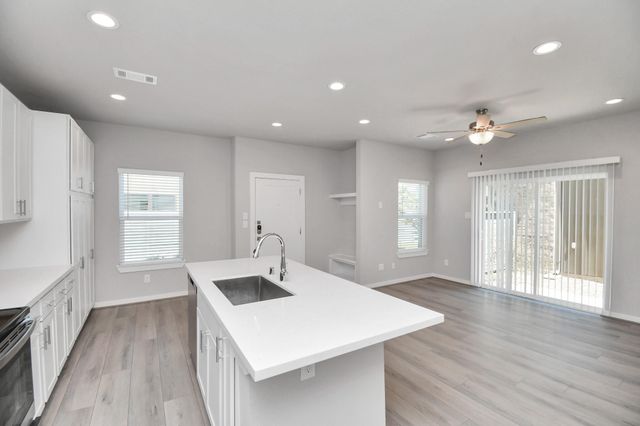 23823 Cumberland Ridge Drive 627, Houston, TX 77447