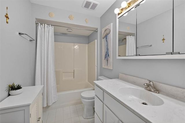 3317 NE Julienton Drive NE, Townsend, GA 31331