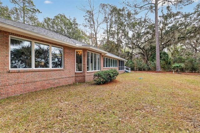 3317 NE Julienton Drive NE, Townsend, GA 31331