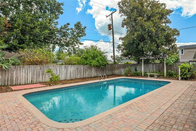 830 LONGHAVEN DRIVE, Maitland, FL 32751