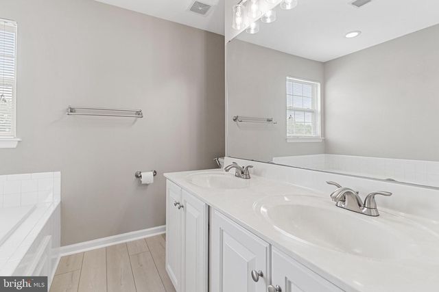 19028 NOBLE OAK DR, Germantown, MD 20874