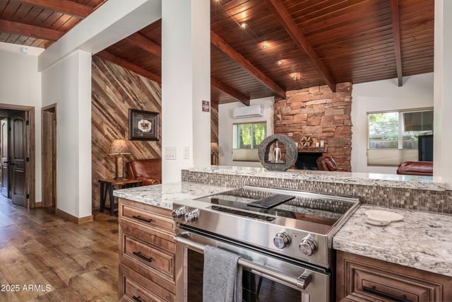 18 Disney Lane, Sedona, AZ 86336