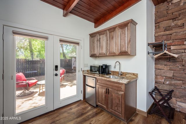 18 Disney Lane, Sedona, AZ 86336