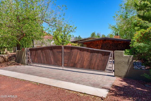 18 Disney Lane, Sedona, AZ 86336