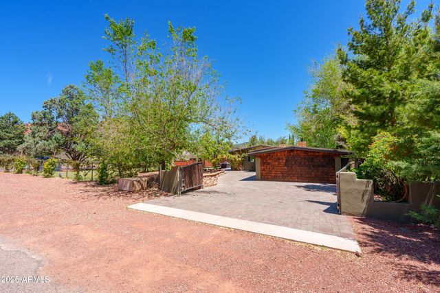 18 Disney Lane, Sedona, AZ 86336