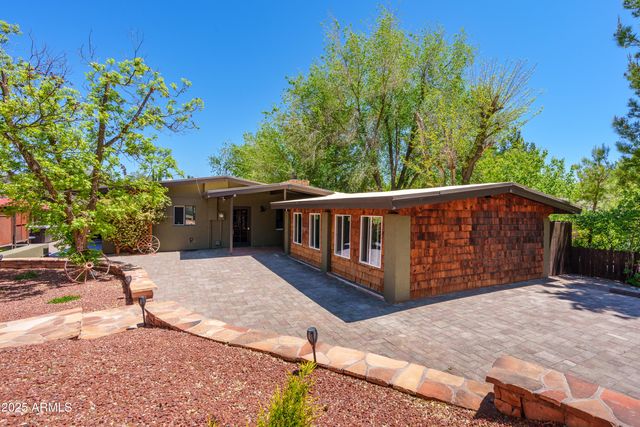 18 Disney Lane, Sedona, AZ 86336