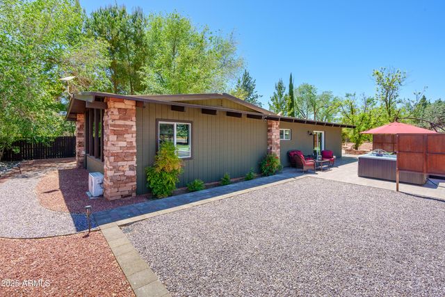 18 Disney Lane, Sedona, AZ 86336