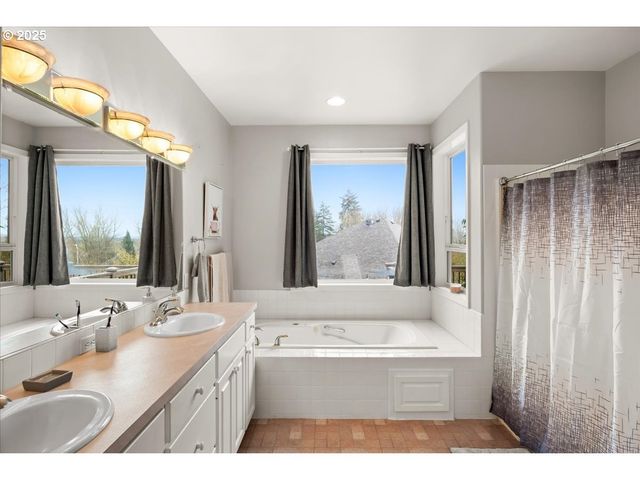 3133 FLEMING Pl, Forest Grove, OR 97116