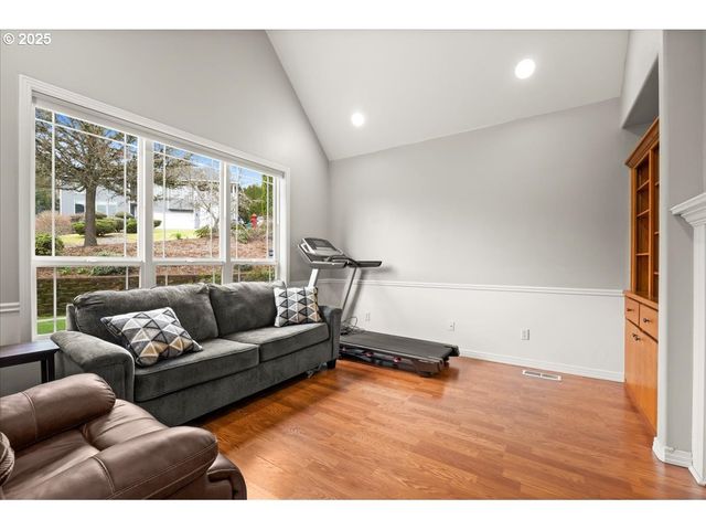 3133 FLEMING Pl, Forest Grove, OR 97116