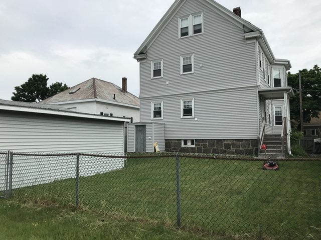 10 Ethel Ave 2nd Floor, Peabody, MA 01960