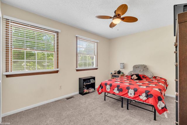 702 4th Street, Marysville, MI 48040