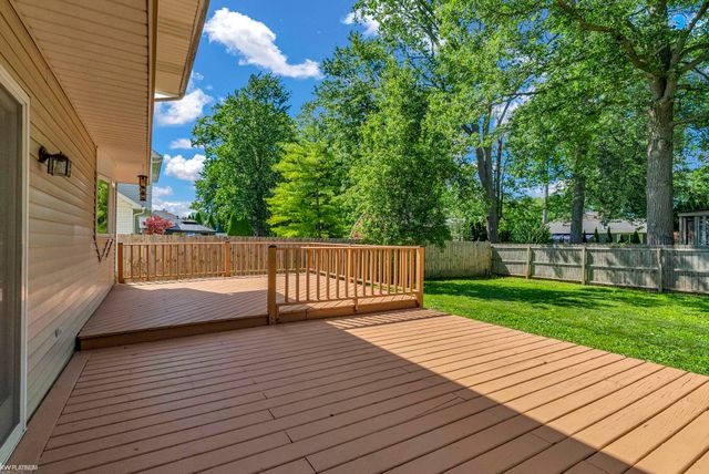 702 4th Street, Marysville, MI 48040