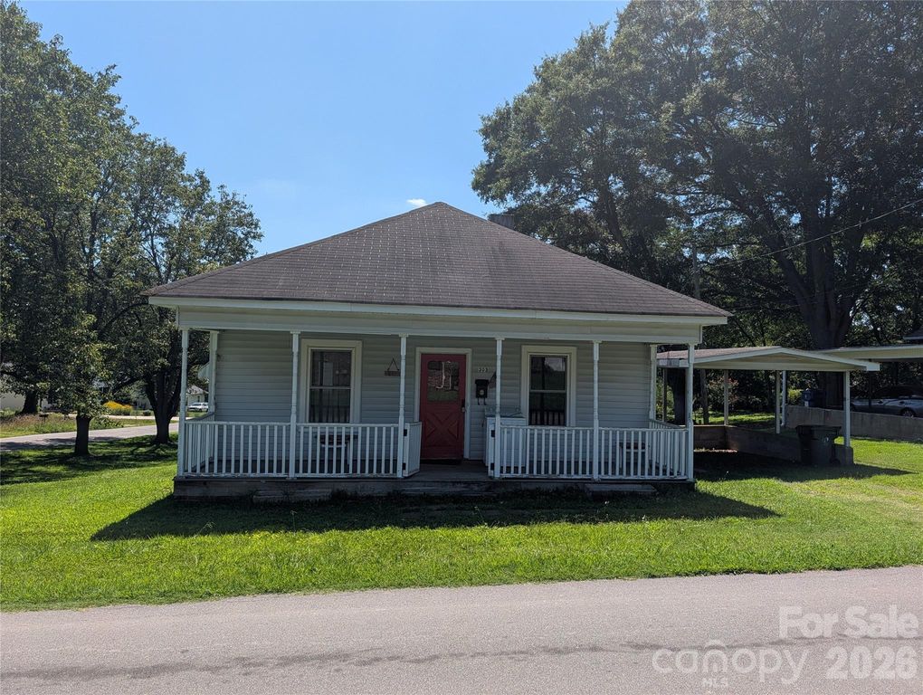 303 2nd Street, Stanley, NC 28164