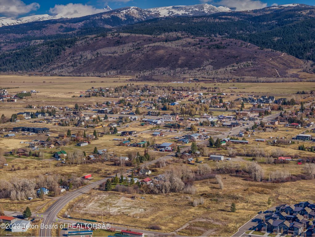 268 W CENTER Street, Victor, ID 83455 photo 3