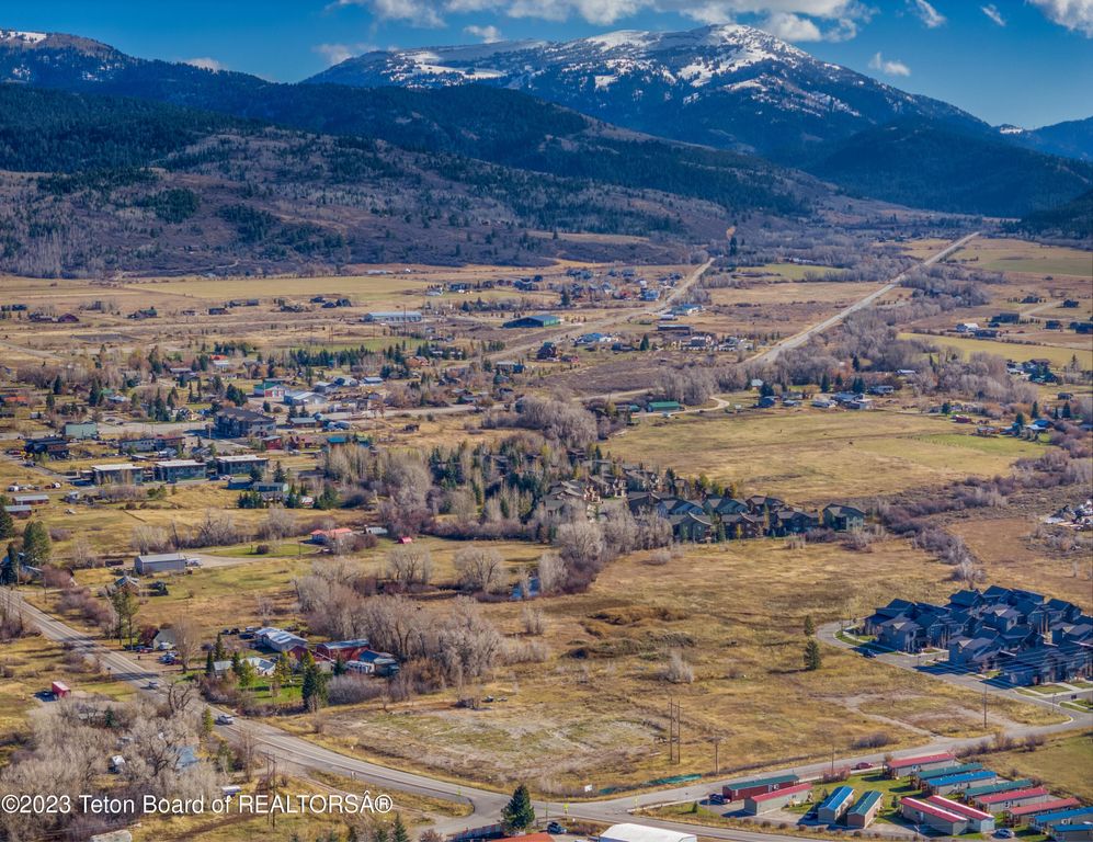 268 W CENTER Street, Victor, ID 83455 photo 5