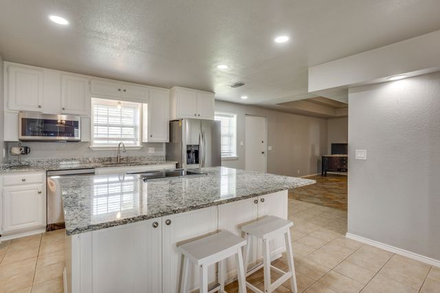 807 Caddo Road, Joshua, TX 76058
