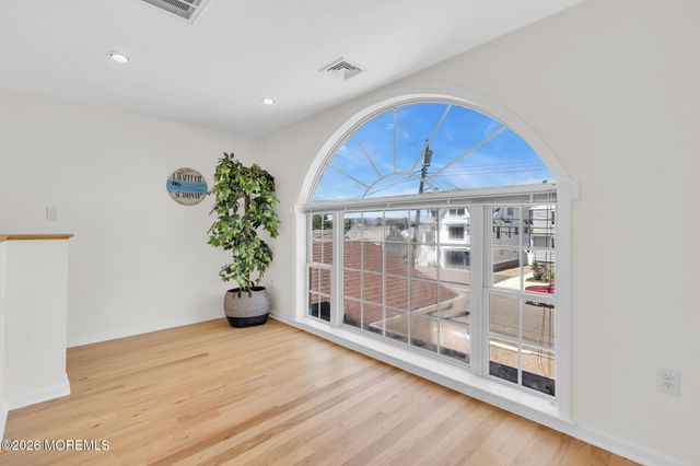 134 Elizabeth Avenue, Lavallette, NJ 08735