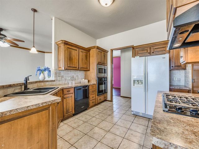 8713 NW 107th Street, Oklahoma City, OK 73162