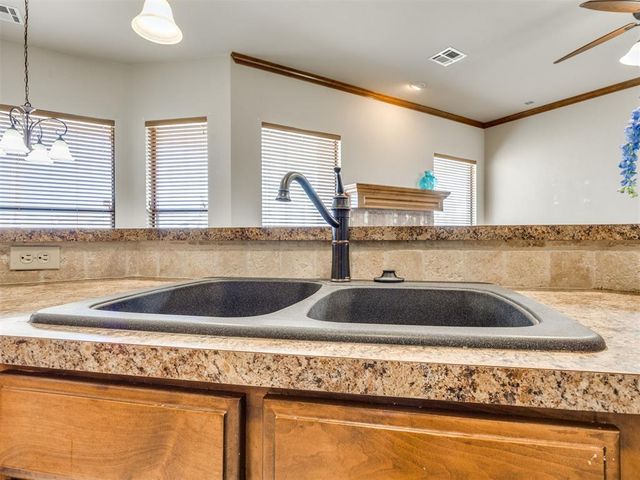 8713 NW 107th Street, Oklahoma City, OK 73162