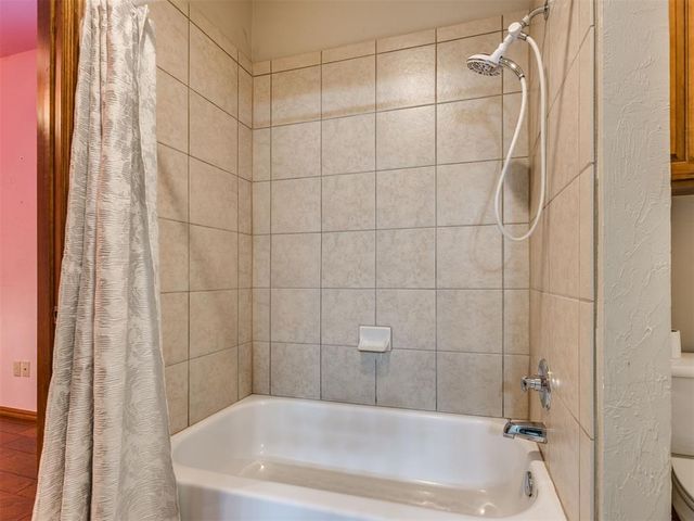 8713 NW 107th Street, Oklahoma City, OK 73162