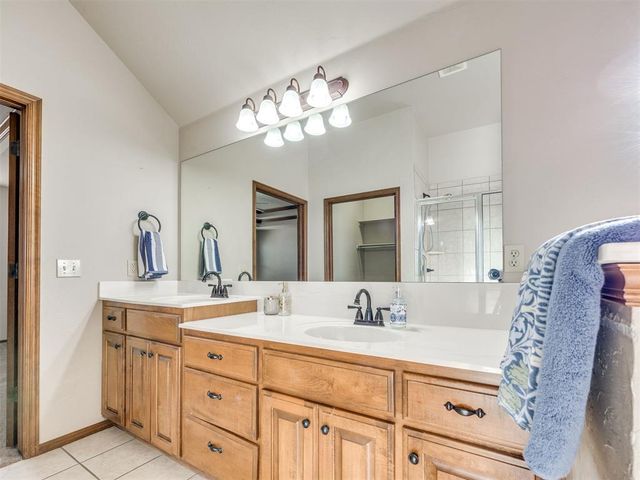 8713 NW 107th Street, Oklahoma City, OK 73162