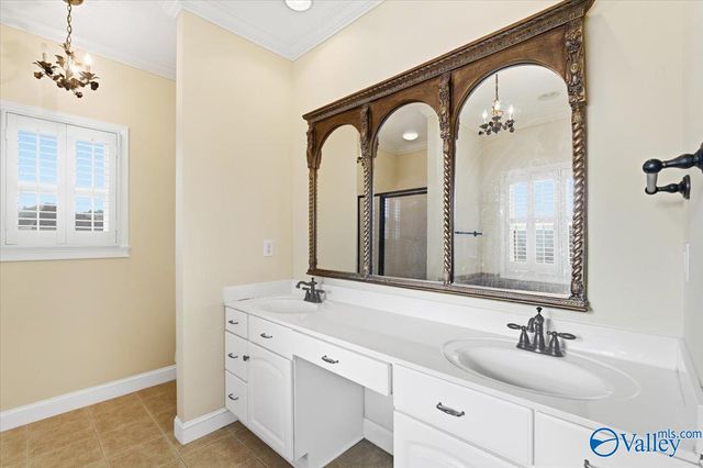 711 Appaloosa Lane SW, Decatur, AL 35603