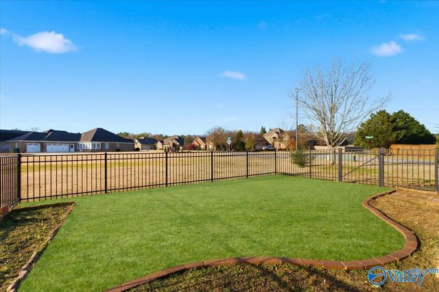 711 Appaloosa Lane SW, Decatur, AL 35603