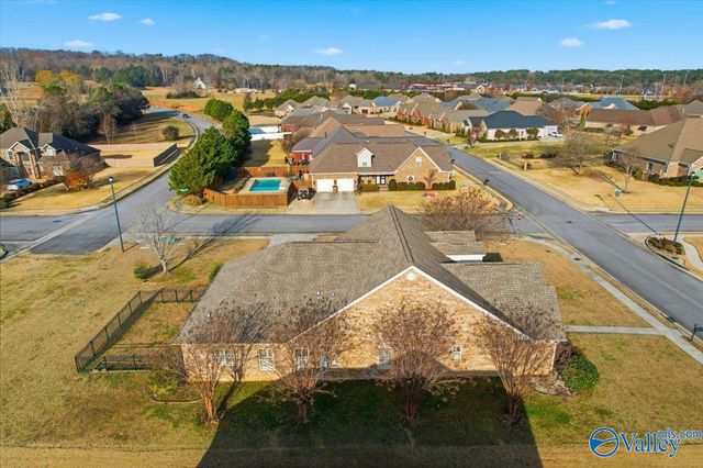 711 Appaloosa Lane SW, Decatur, AL 35603