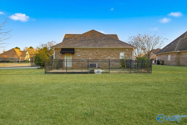 711 Appaloosa Lane SW, Decatur, AL 35603