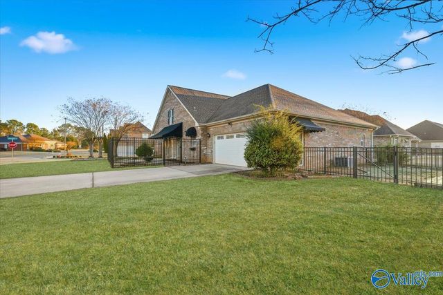 711 Appaloosa Lane SW, Decatur, AL 35603