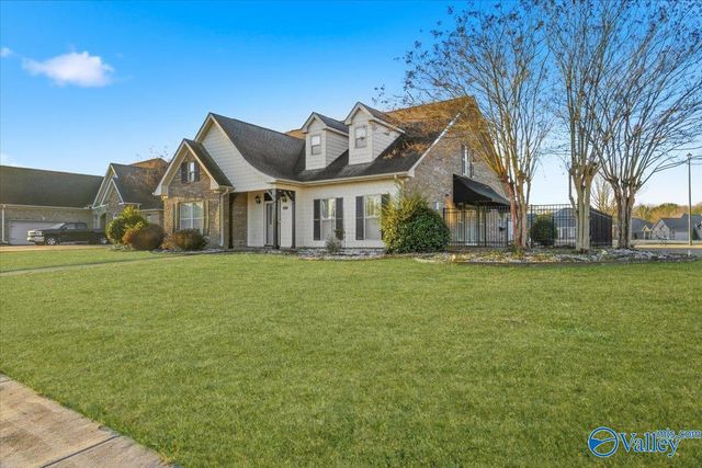 711 Appaloosa Lane SW, Decatur, AL 35603