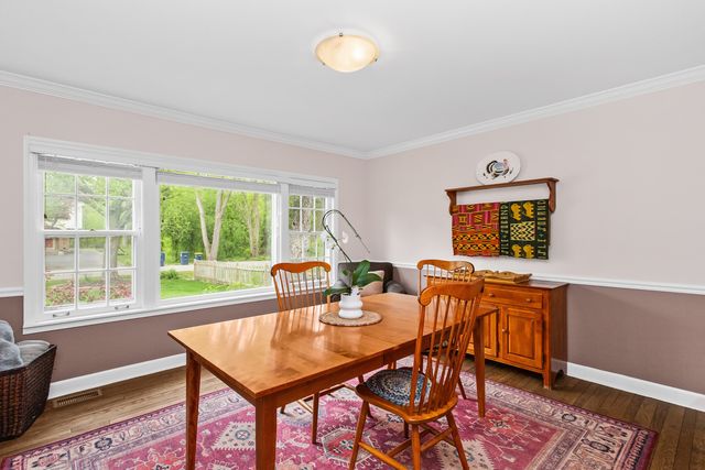 1324 Golf Avenue, Highland Park, IL 60035