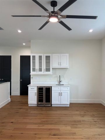 2516 W ABDELLA STREET, Tampa, FL 33607