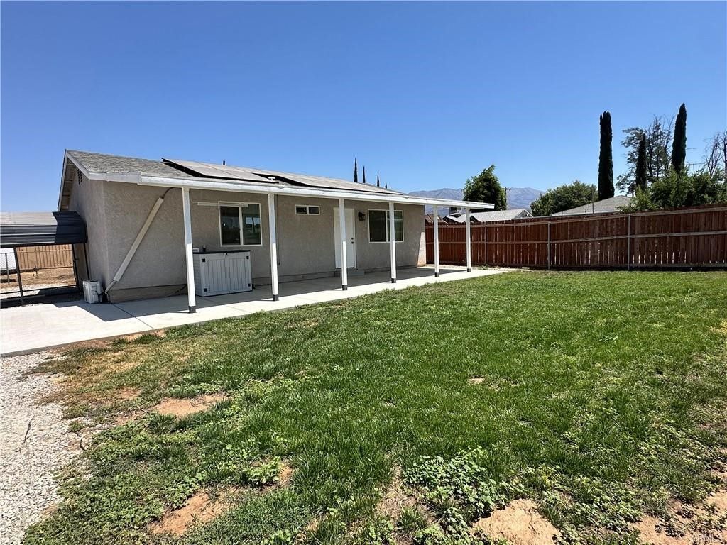 1094 Donna Lane, Calimesa, CA 92320