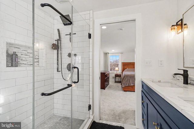 629 PARK HILL DR, Manheim, PA 17545