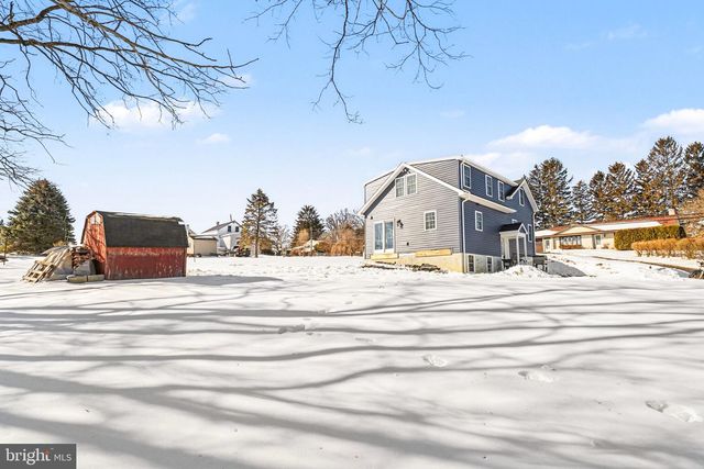 629 PARK HILL DR, Manheim, PA 17545