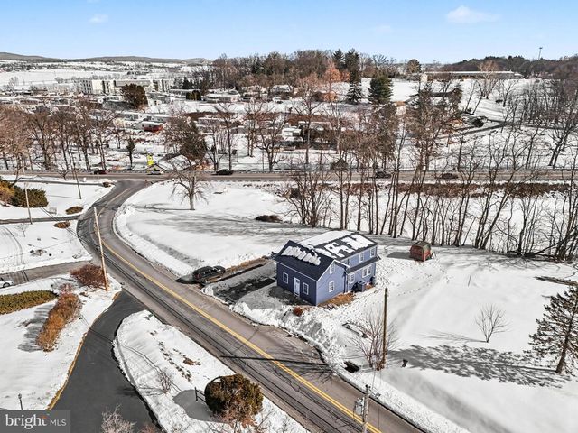 629 PARK HILL DR, Manheim, PA 17545
