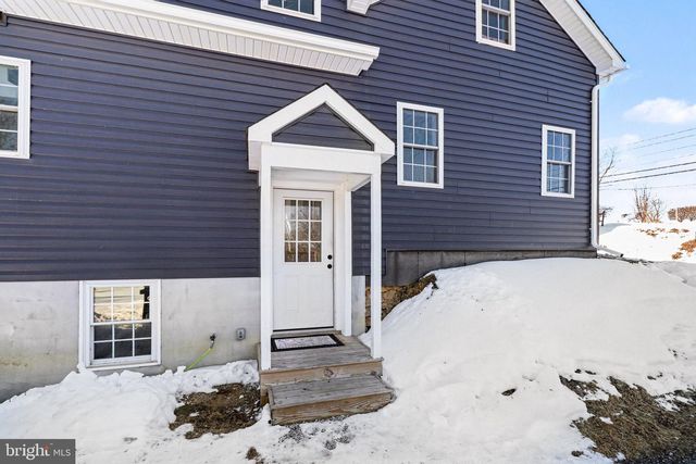 629 PARK HILL DR, Manheim, PA 17545