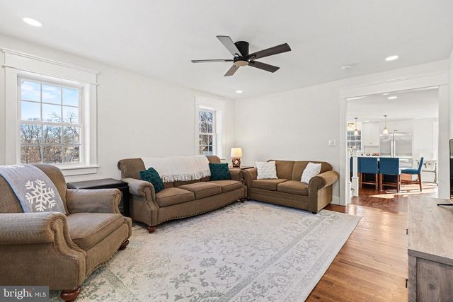 629 PARK HILL DR, Manheim, PA 17545